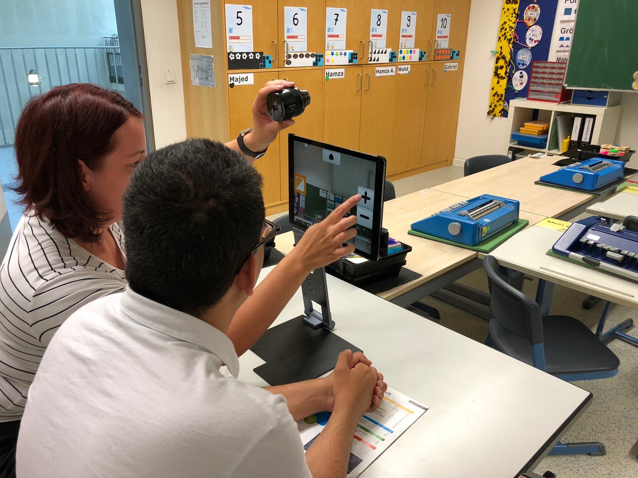 Hilfsmittelpräsentation für Sehgeschädigte in der Focus-Schule